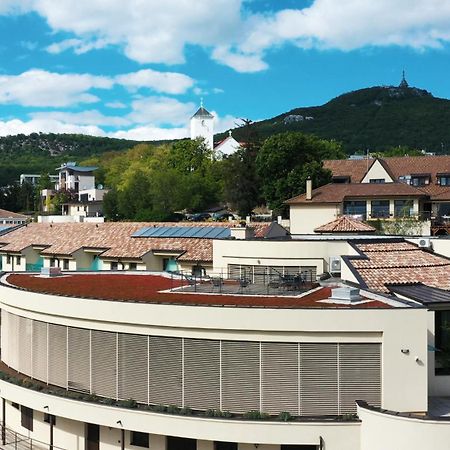 Hotel Zlaty Klucik - Golden Key With Luxury Spa Nitra Exteriör bild