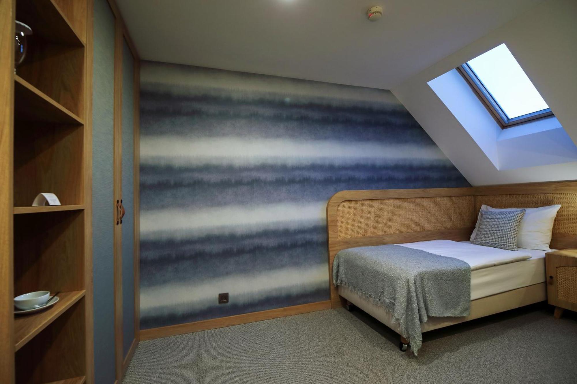 Hotel Zlaty Klucik - Golden Key With Luxury Spa Nitra Exteriör bild
