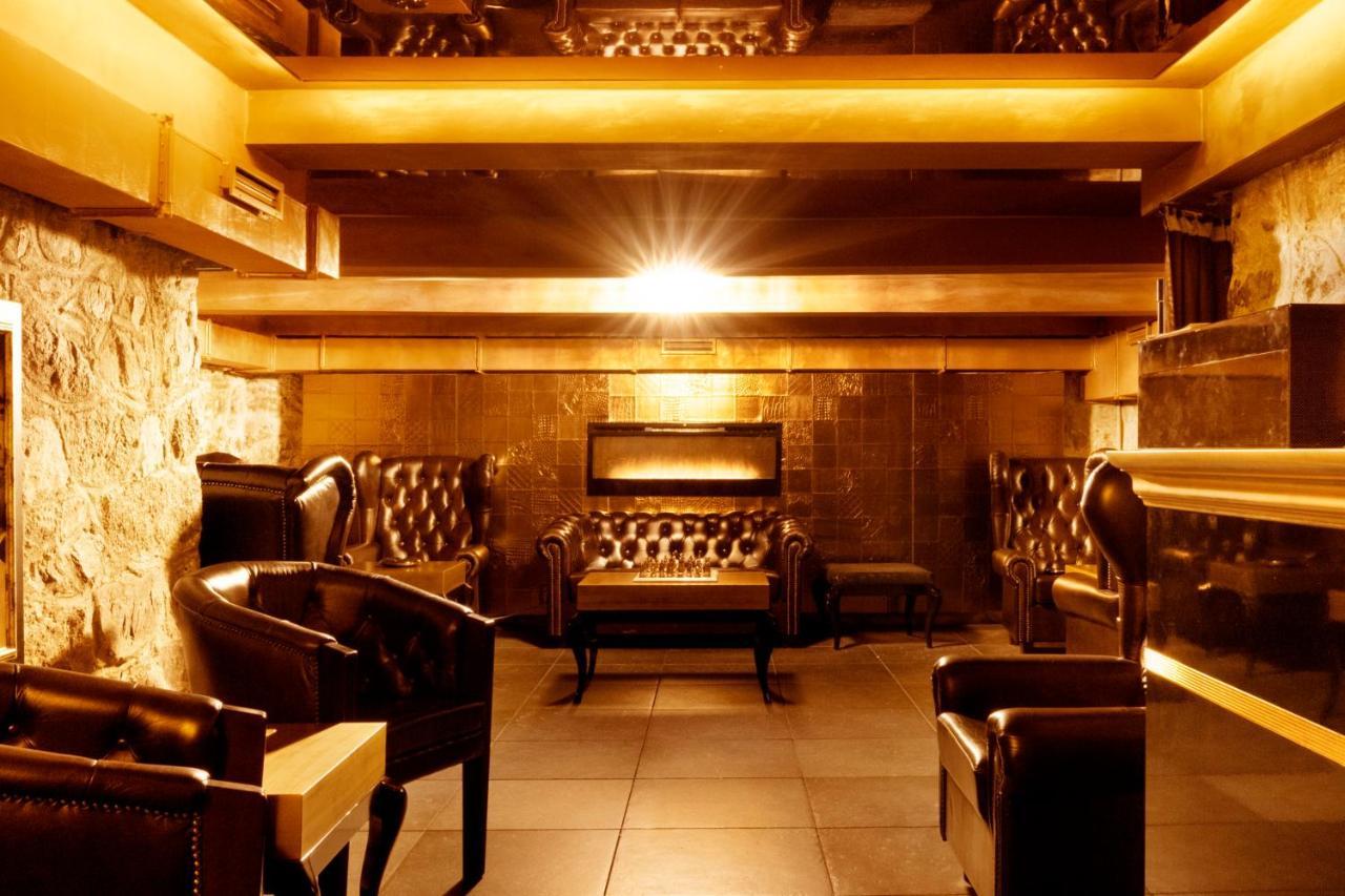 Hotel Zlaty Klucik - Golden Key With Luxury Spa Nitra Exteriör bild